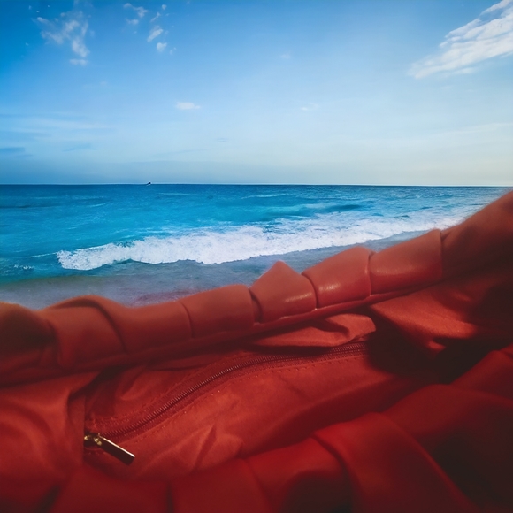 X-Large Slouchy Burgundy Hobo Tote & Shoulderbag - Picture 5 of 6